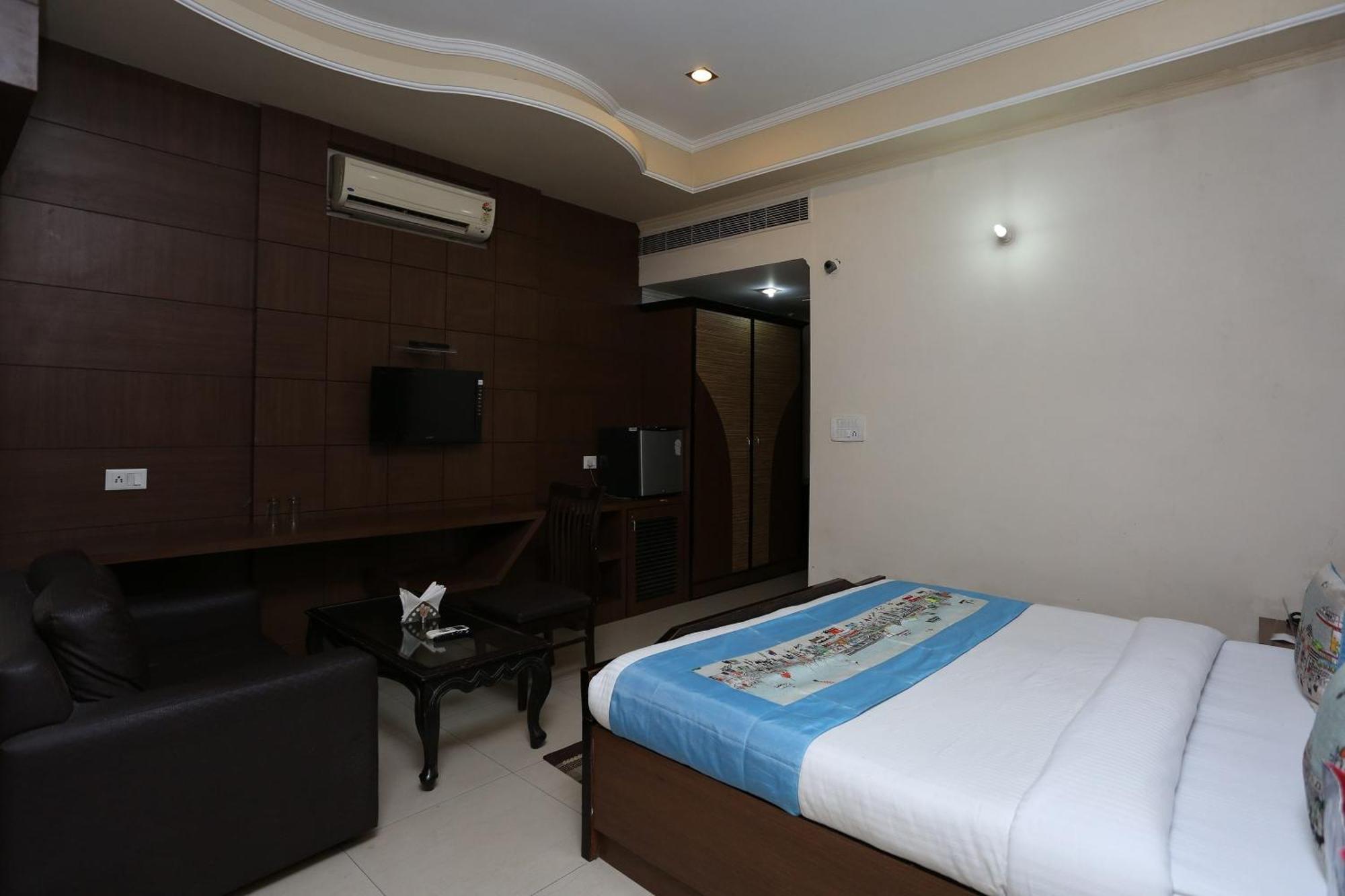 Hotel O Mukut Regency Ghaziabad Extérieur photo